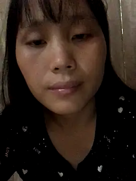 Snapshot of huong-18 chatting on 10-10-25, 03:49 huong-18 online show from 10-10-25, 03:49