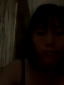 Snapshot of huong-18 chatting on 10-13-25, 09:59 huong-18 online show from 10-13-25, 09:59