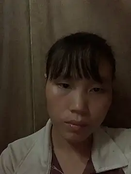 Snapshot of huong-18 chatting on 10-19-25, 08:59 huong-18 online show from 10-19-25, 08:59