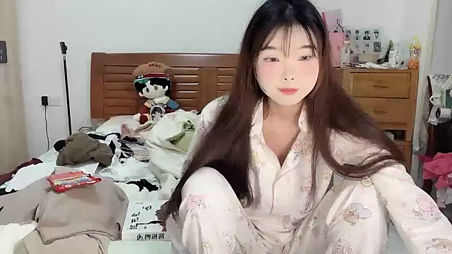 Akong11 online show from 09-26-25, 06:34