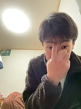 Snapshot of KAMESAN08 chatting on 11-21-25, 04:16 KAMESAN08 online show from 11-21-25, 04:16