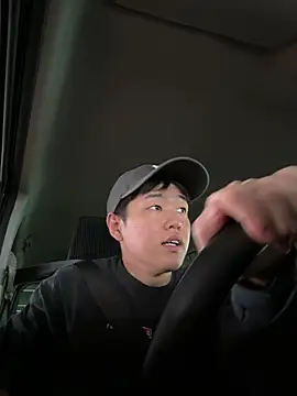 Snapshot of KAMESAN08 chatting on 03-21-26, 05:01 KAMESAN08 online show from 03-21-26, 05:01