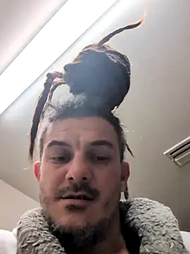 Snapshot of Clownboi17 chatting on 11-20-25, 05:40 Clownboi17 online show from 11-20-25, 05:40