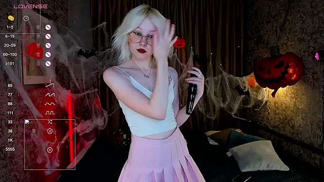 AlettaEve online show from 10-21-25, 03:13