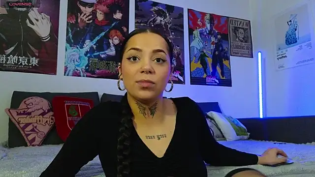 Snapshot of KiraQuinn1 chatting on 10-04-25, 03:10 KiraQuinn1 online show from 10-04-25, 03:10