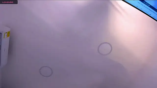 Snapshot of toji_luxxer chatting on 11-14-25, 09:57 toji luxxer online show from 11-14-25, 09:57