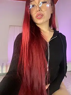 Snapshot of Abbi_Gomez chatting on 10-17-25, 01:20 Abbi Gomez online show from 10-17-25, 01:20