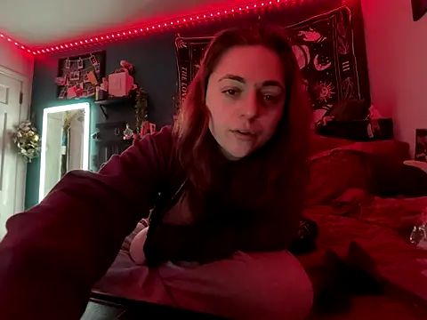 Snapshot of PeridotPrincessOfficial chatting on 11-10-25, 10:09 PeridotPrincessOfficial online show from 11-10-25, 10:09