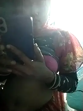 Hotwera97444 online show from 04-19-26, 10:23