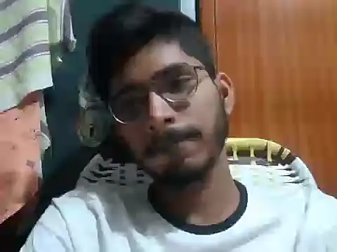 Snapshot of vikranthLong chatting on 10-07-25, 07:00 vikranthLong online show from 10-07-25, 07:00