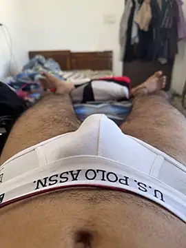 Snapshot of vikranthLong chatting on 11-20-25, 06:46 vikranthLong online show from 11-20-25, 06:46