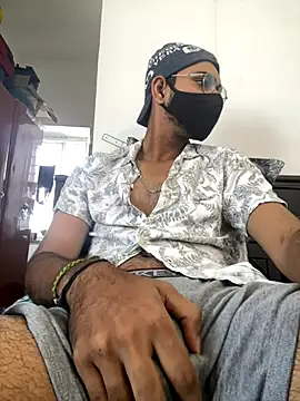 Snapshot of vikranthLong chatting on 01-06-26, 06:50 vikranthLong online show from 01-06-26, 06:50