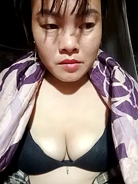 emilyzz online show from 11-03-25, 02:13