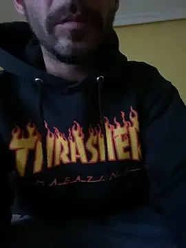 Snapshot of dirtyskils chatting on 11-21-25, 03:33 dirtyskils online show from 11-21-25, 03:33