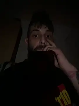 Snapshot of dirtyskils chatting on 02-11-26, 12:26 dirtyskils online show from 02-11-26, 12:26