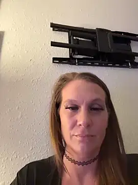 Ariasweetaspie online show from 12-17-25, 06:08