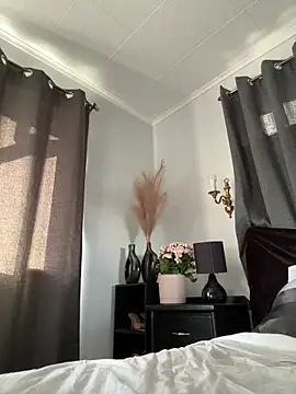 Snapshot of ZoeyJohnson chatting on 10-23-25, 07:12 ZoeyJohnson online show from 10-23-25, 07:12