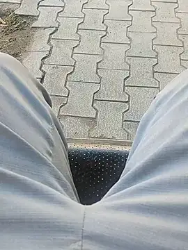 karandeep Bhagat online show from 10-12-25, 03:49