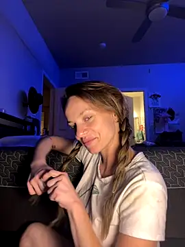 Texxaspearl online show from 09-29-25, 07:24