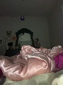 Texxaspearl online show from 11-30-25, 01:59