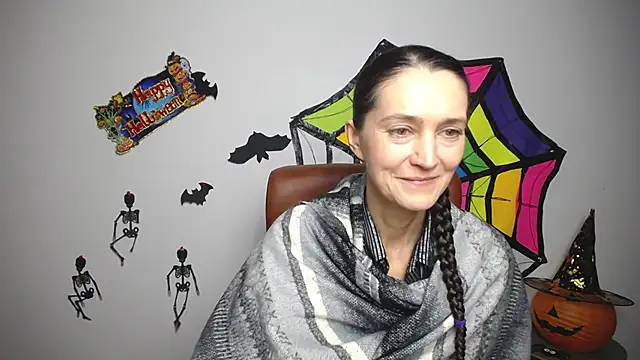 Snapshot of TayaFinch chatting on 11-01-25, 02:30 TayaFinch online show from 11-01-25, 02:30