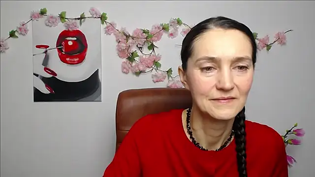 Snapshot of TayaFinch chatting on 11-14-25, 01:21 TayaFinch online show from 11-14-25, 01:21