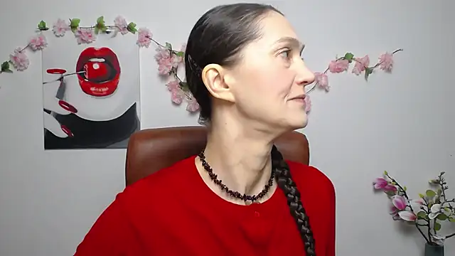 Snapshot of TayaFinch chatting on 12-01-25, 01:05 TayaFinch online show from 12-01-25, 01:05