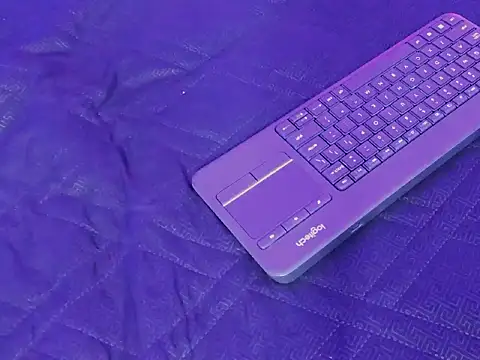 Snapshot of Daniwhatson chatting on 10-16-25, 12:33 Daniwhatson online show from 10-16-25, 12:33