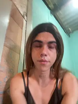 Snapshot of gisele23cm chatting on 07-11-26, 05:26 gisele23cm online show from 07-11-26, 05:26