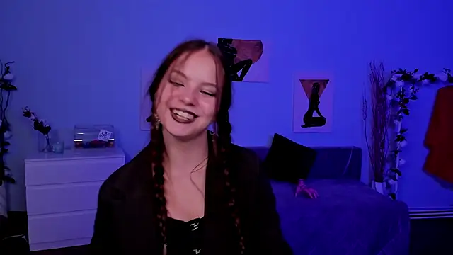 BetsyKiss online show from 10-23-25, 05:12