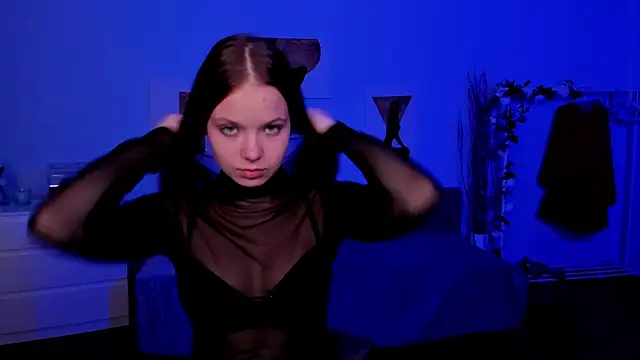 BetsyKiss online show from 11-27-25, 05:04