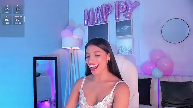 Snapshot of Tiffany_Low chatting on 10-15-25, 02:28 Tiffany Low online show from 10-15-25, 02:28