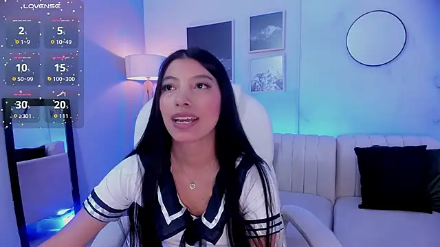 Snapshot of Tiffany_Low chatting on 11-03-25, 03:24 Tiffany Low online show from 11-03-25, 03:24