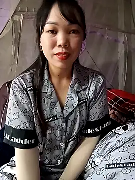 Tary toot online show from 10-28-25, 02:48