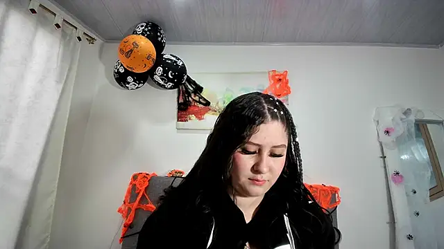 Snapshot of Luna_sweet55 chatting on 10-16-25, 11:22 Luna sweet55 online show from 10-16-25, 11:22