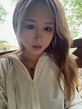 yuki june online show from 04-21-26, 08:09