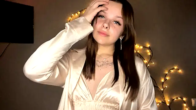 Snapshot of Vickypiki chatting on 09-30-25, 03:28 Vickypiki online show from 09-30-25, 03:28