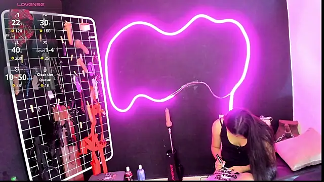 Snapshot of Mistress_Megan_BDSM chatting on 10-20-25, 07:14 Mistress Megan BDSM online show from 10-20-25, 07:14