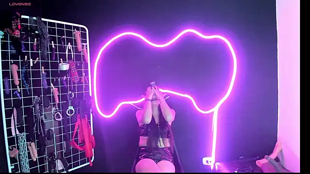 Snapshot of Mistress_Megan_BDSM chatting on 11-14-25, 07:12 Mistress Megan BDSM online show from 11-14-25, 07:12