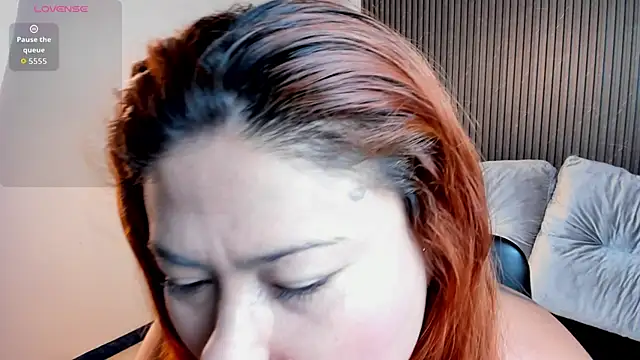 Zoe-stonee online show from 10-16-25, 06:53