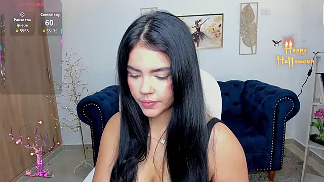 Mila blaze online show from 10-28-25, 12:14