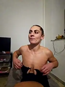 Snapshot of Ladyporca91 chatting on 01-17-26, 08:45 Ladyporca91 online show from 01-17-26, 08:45