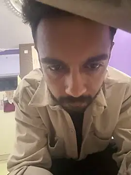 Snapshot of Siddharth8970 chatting on 10-30-25, 04:08 Siddharth8970 online show from 10-30-25, 04:08