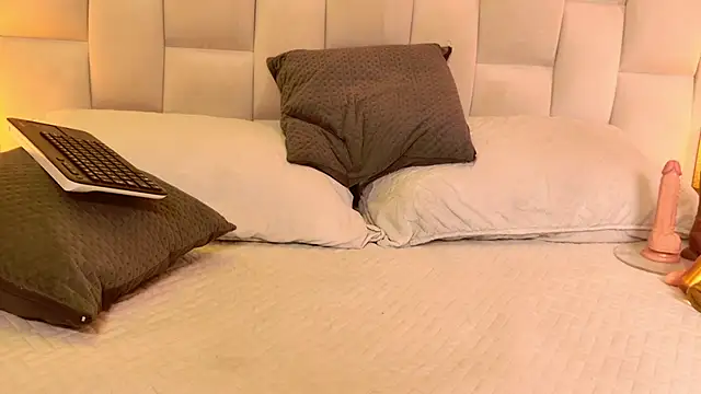 paulina cano online show from 12-05-25, 07:10