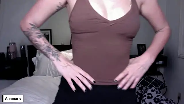 Snapshot of annmarieferrara chatting on 02-12-26, 03:45 annmarieferrara online show from 02-12-26, 03:45