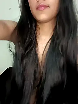 Snapshot of reetika6375 chatting on 12-05-25, 08:38 reetika6375 online show from 12-05-25, 08:38