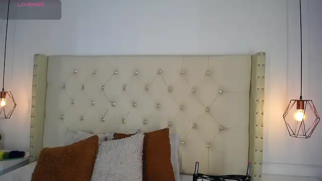 Snapshot of bycandy_ chatting on 12-19-25, 12:45 bycandy online show from 12-19-25, 12:45