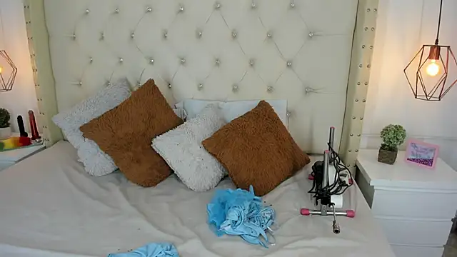 Snapshot of bycandy_ chatting on 01-09-26, 01:47 bycandy online show from 01-09-26, 01:47