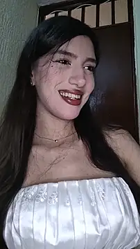 Snapshot of Emily-hottson chatting on 01-15-26, 07:24 Emily-hottson online show from 01-15-26, 07:24