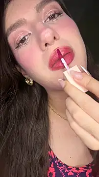 Snapshot of Emily-hottson chatting on 02-04-26, 07:03 Emily-hottson online show from 02-04-26, 07:03